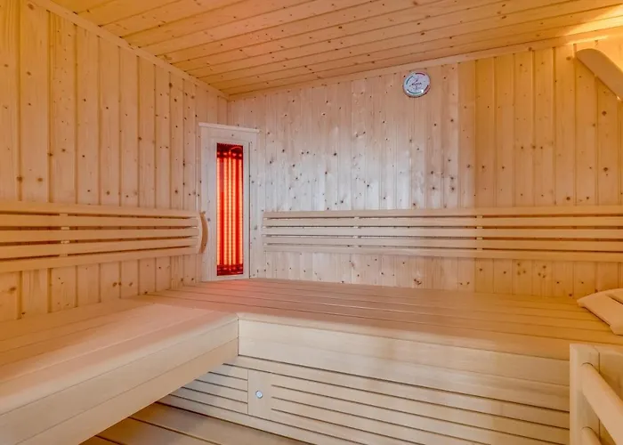 Lux - Chaletdorf Am Sonnenhang Chalet Neukirchen am Großvenediger